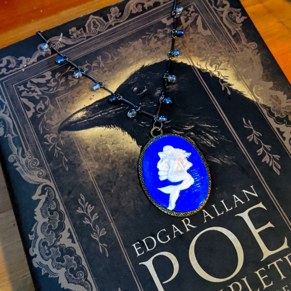 Siren Cameo - Picture 8 of 8